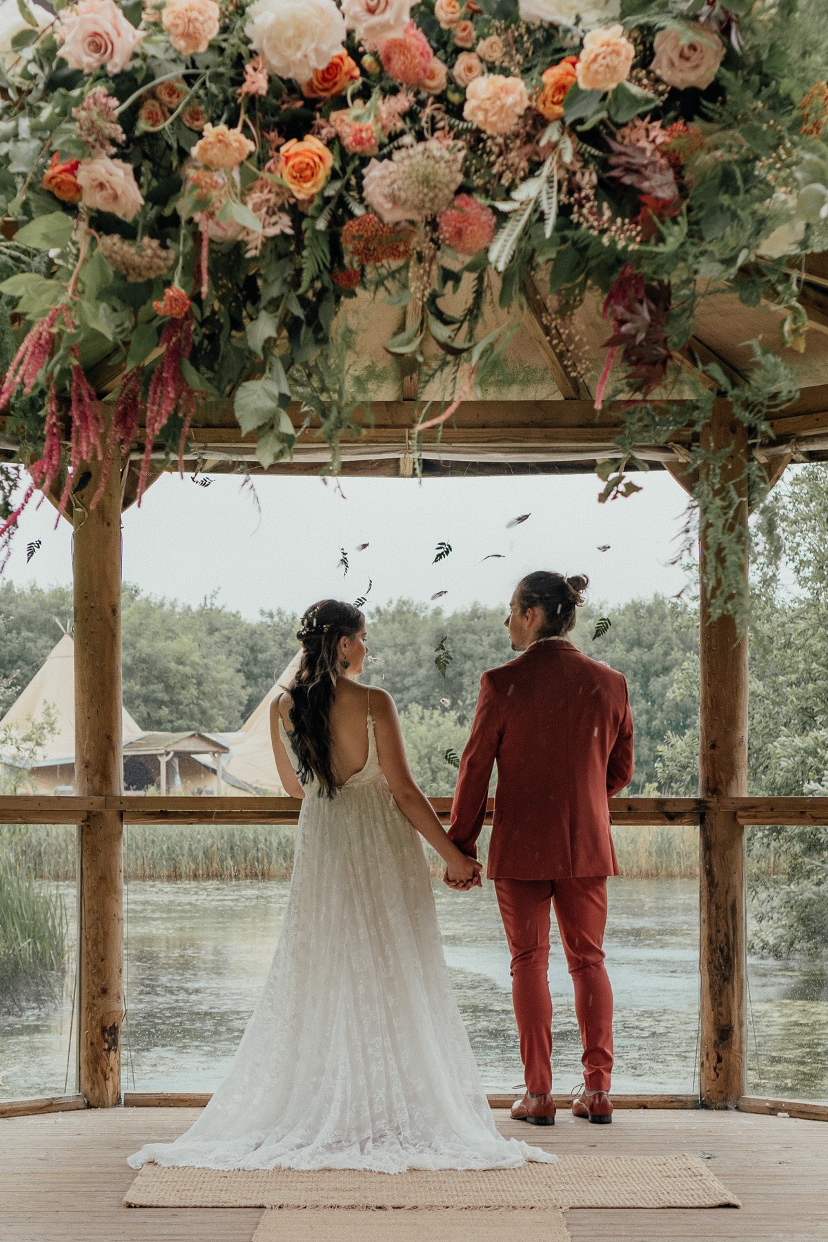 lakeside wedding ideas