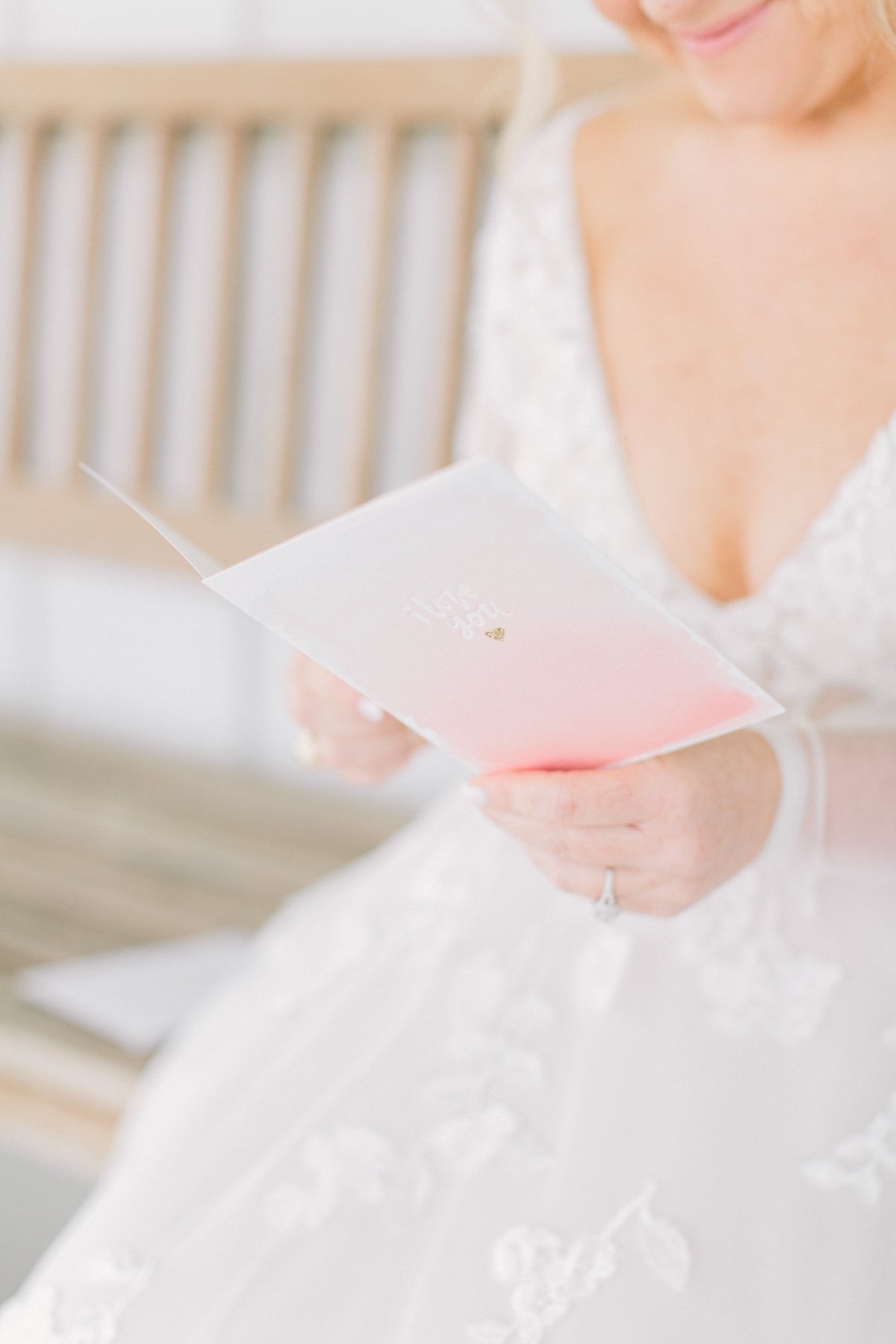 bride reading note from groom