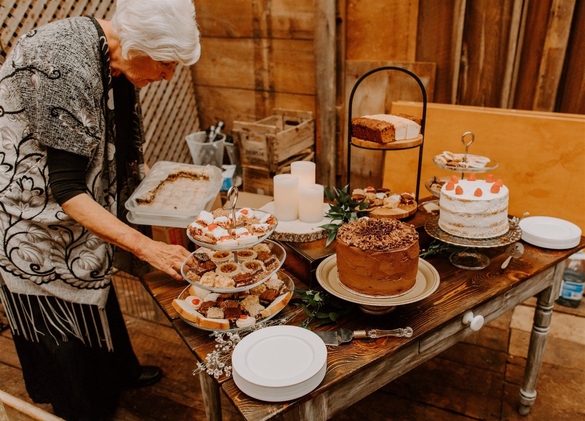 cake table at wedding