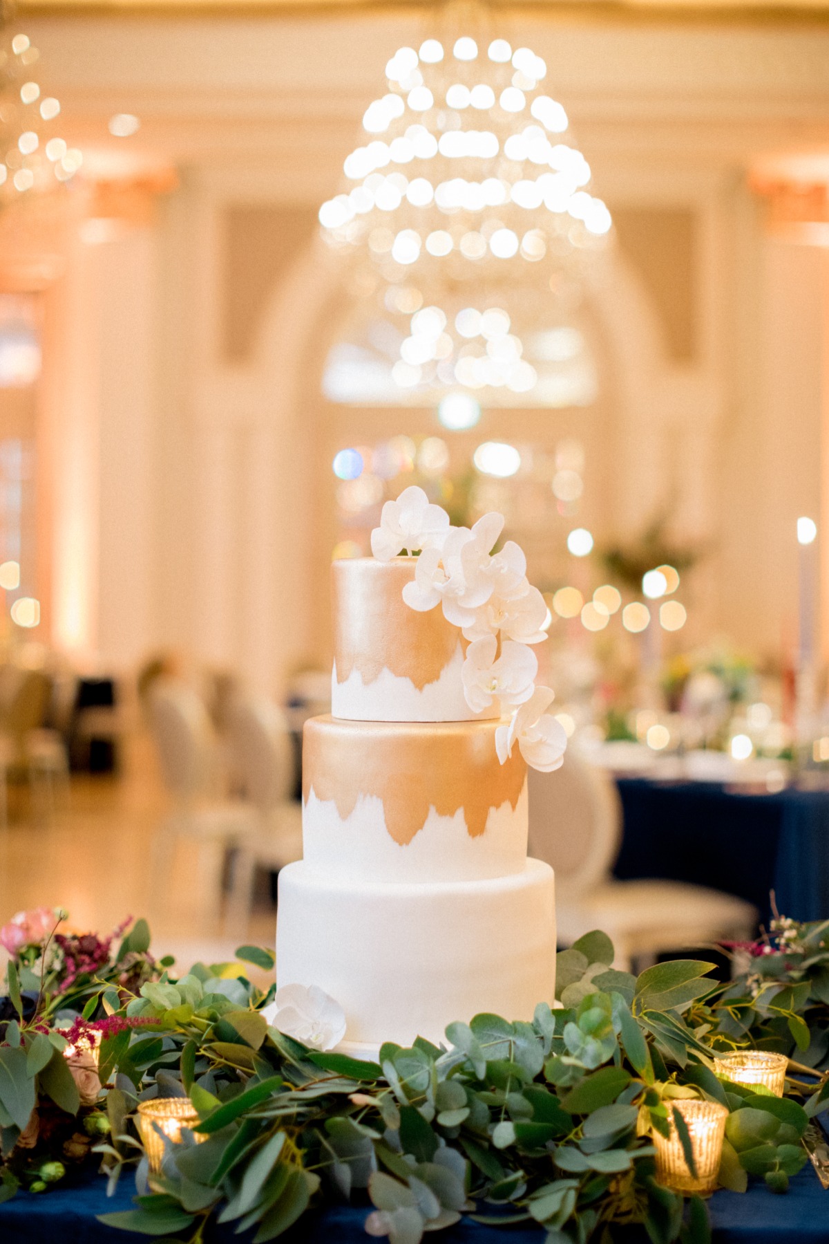 gold and white wedding cake from Ireland wedding cake designer - MM Cookies