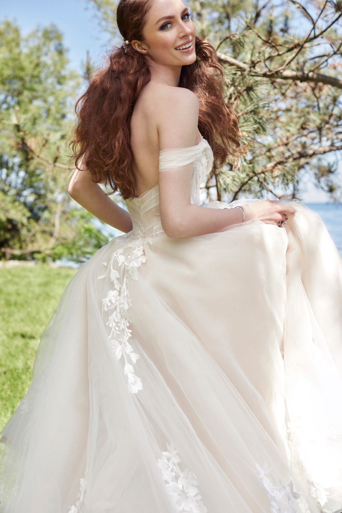 5-amarylis_back_ines-di-santo