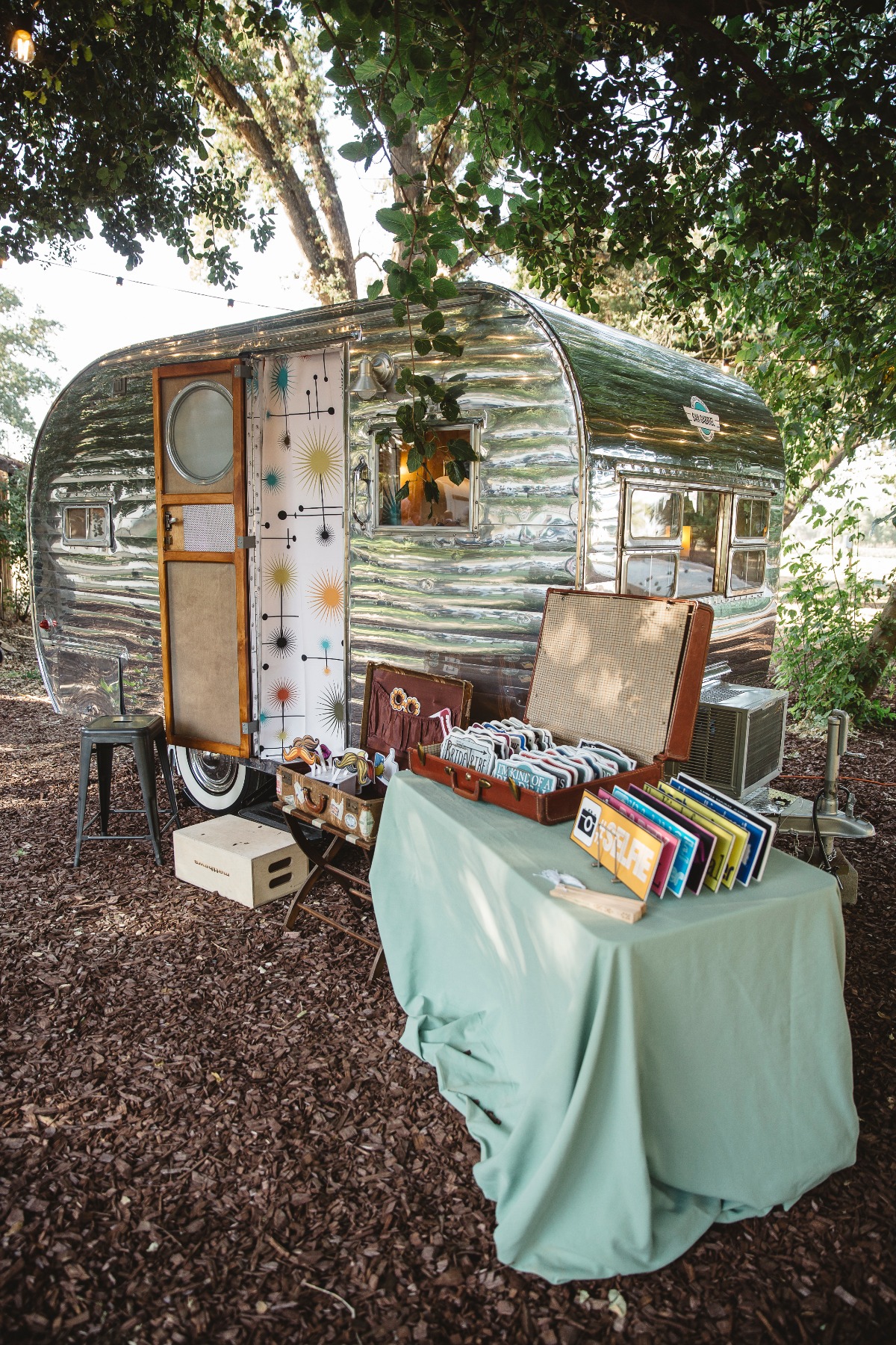 Vintage photo booth ideas