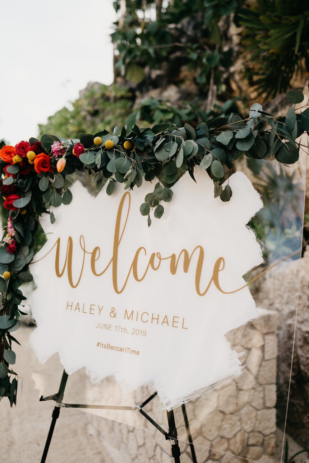 acrylic welcome wedding sign with gold letters