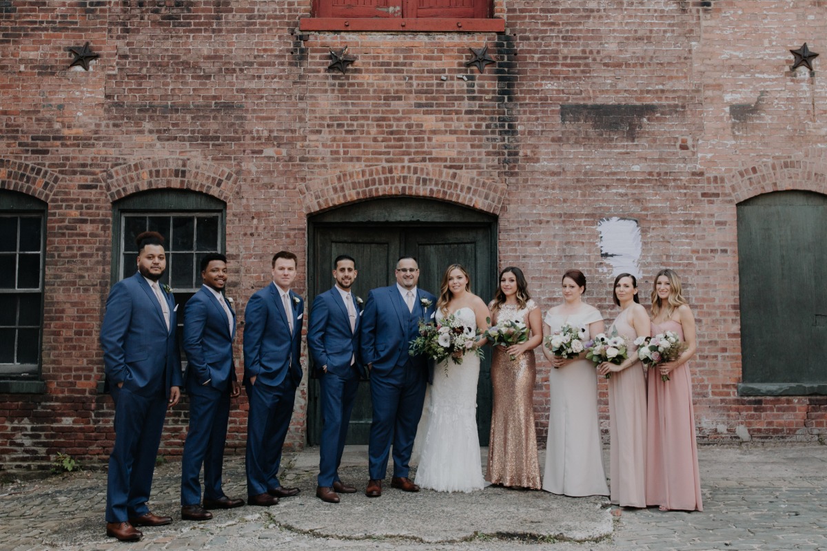 wedding party captured captured by Loreto Caceres Photography