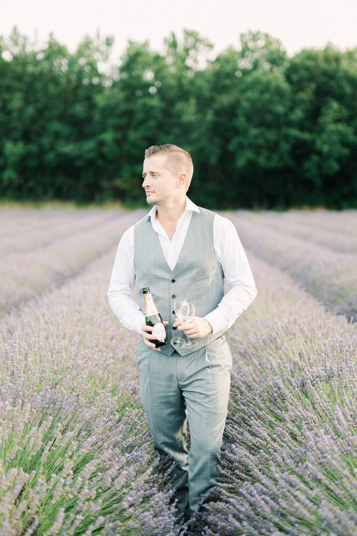 Provence Lavender field engagement photos by Jeremie Hkb