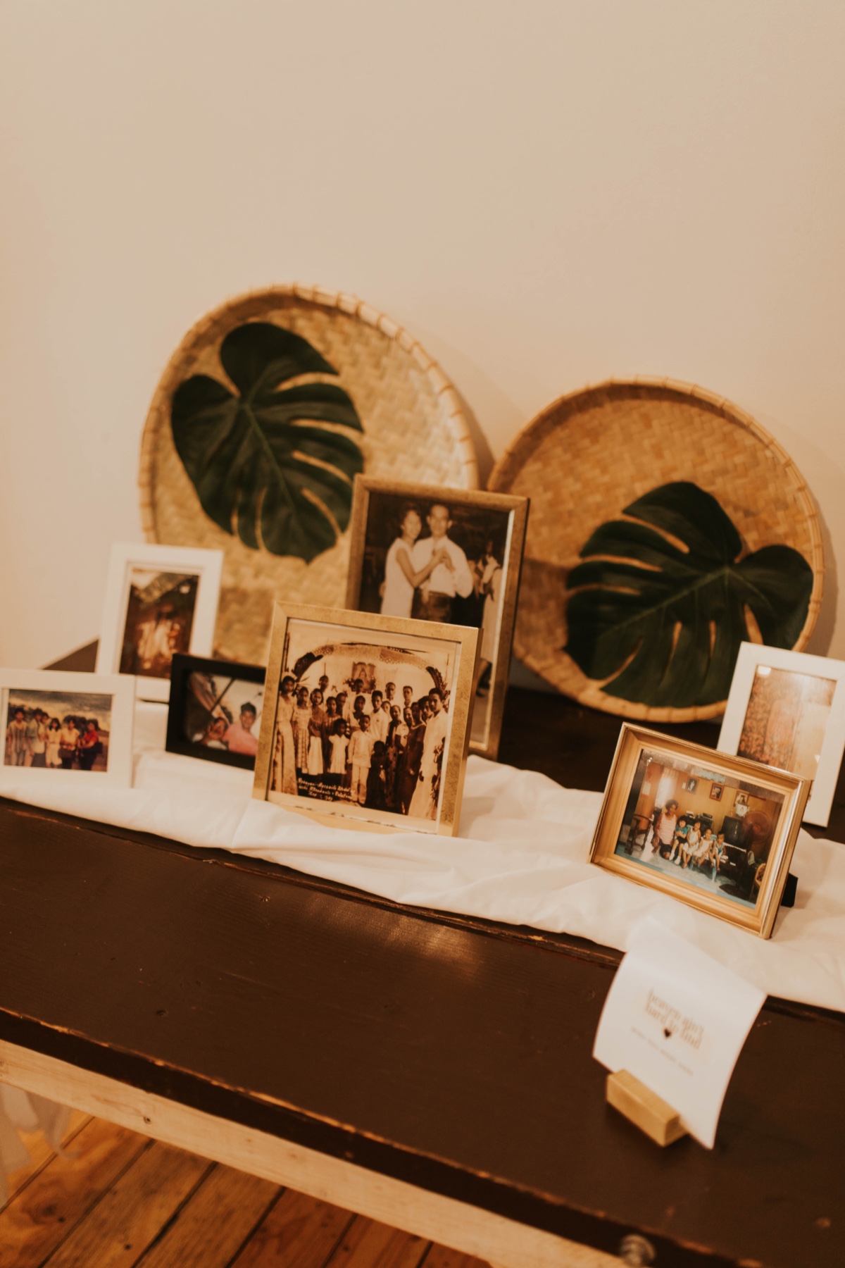 family memory table set up