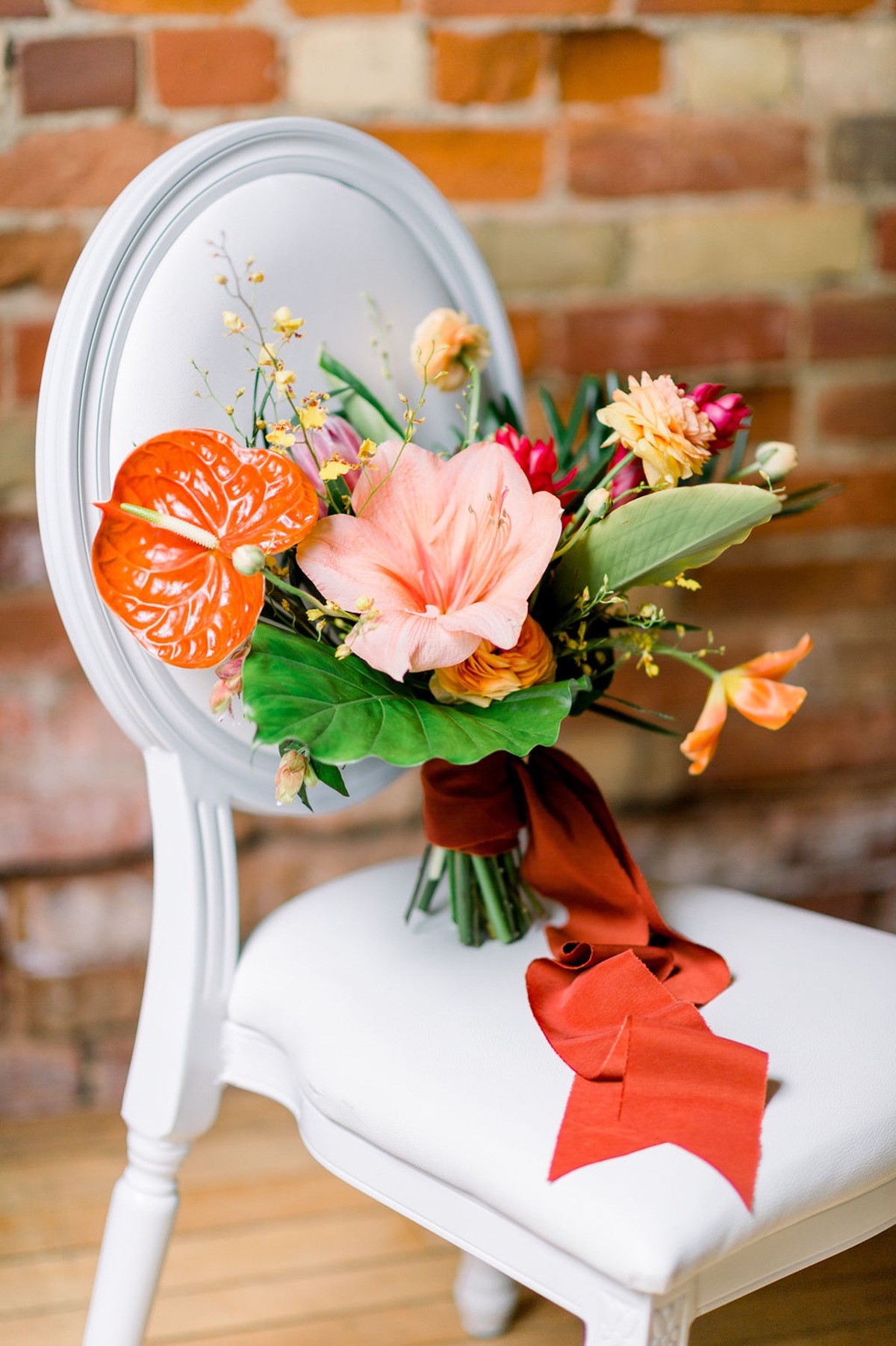 tropical wedding bouquet ideas