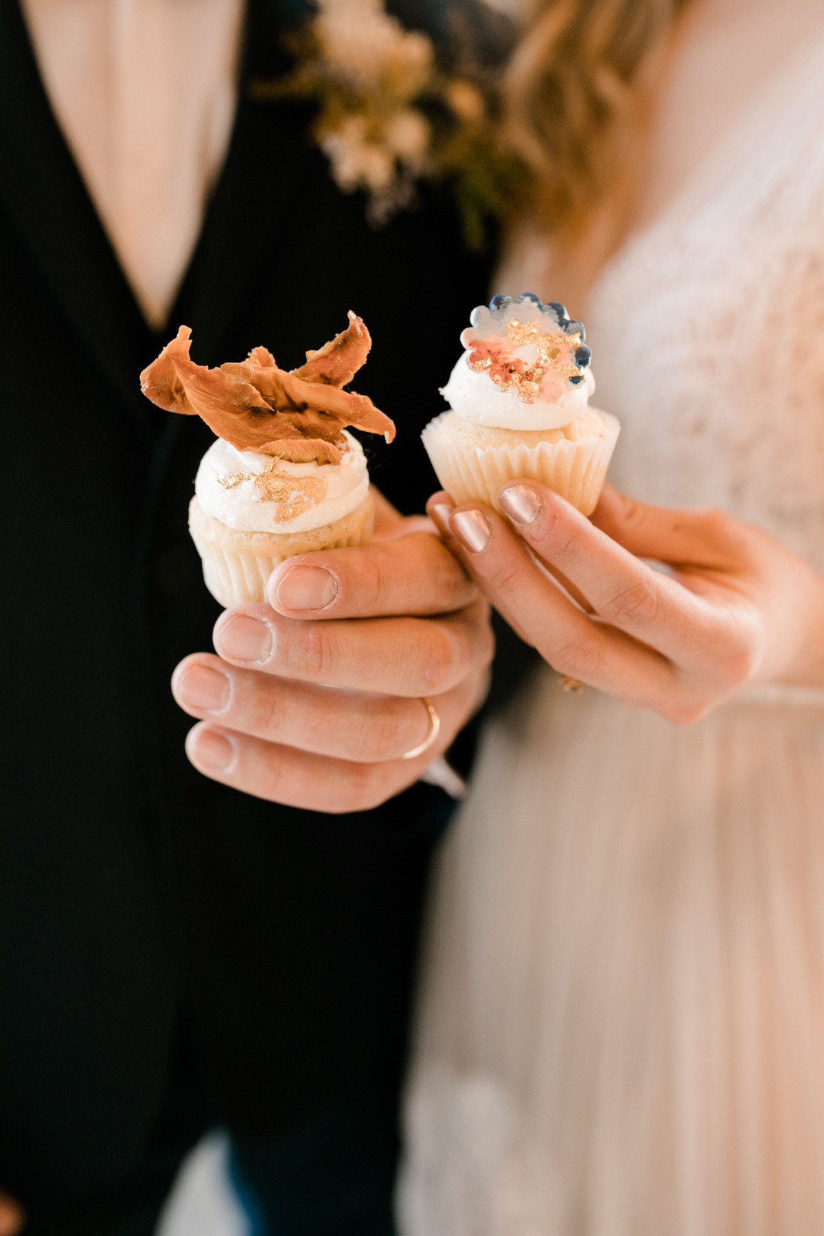 mini wedding cupcakes