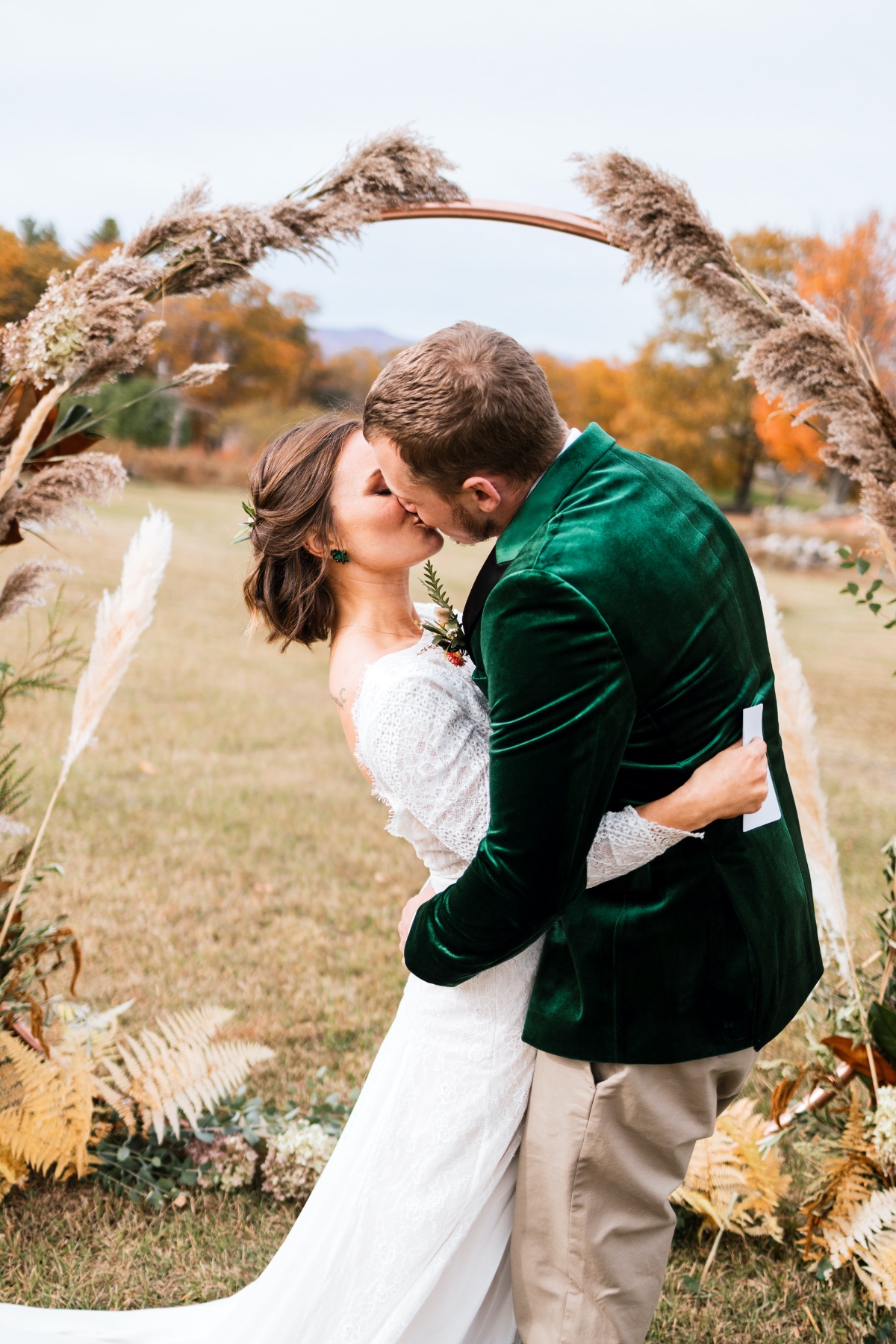 maple-rock-styled-vow-renewal-jessie-fel
