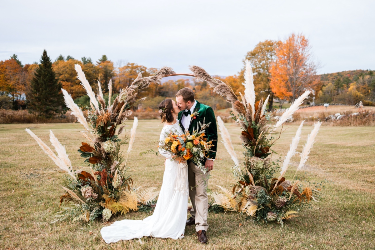 maple-rock-styled-vow-renewal-jessie-fel