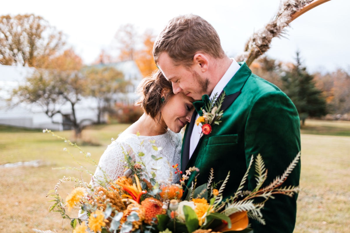 maple-rock-styled-vow-renewal-jessie-fel