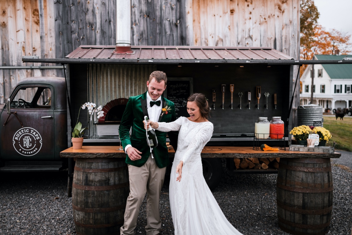 maple-rock-styled-vow-renewal-jessie-fel