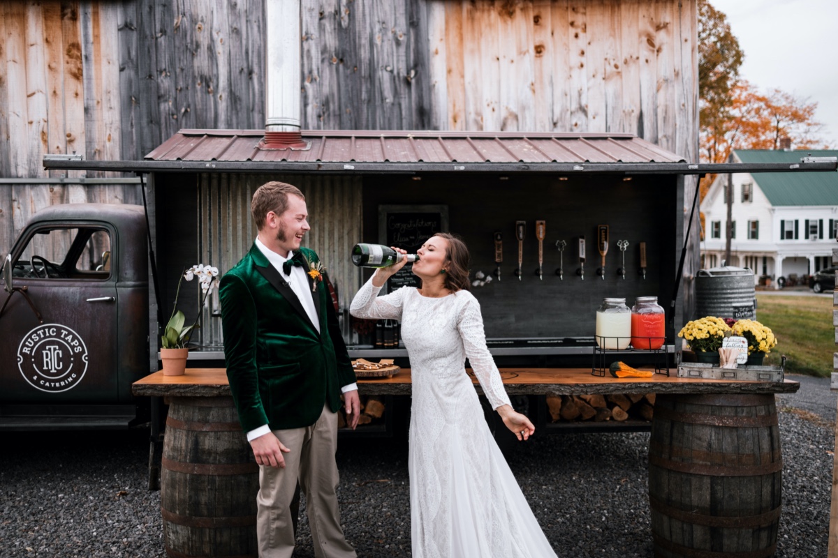 maple-rock-styled-vow-renewal-jessie-fel
