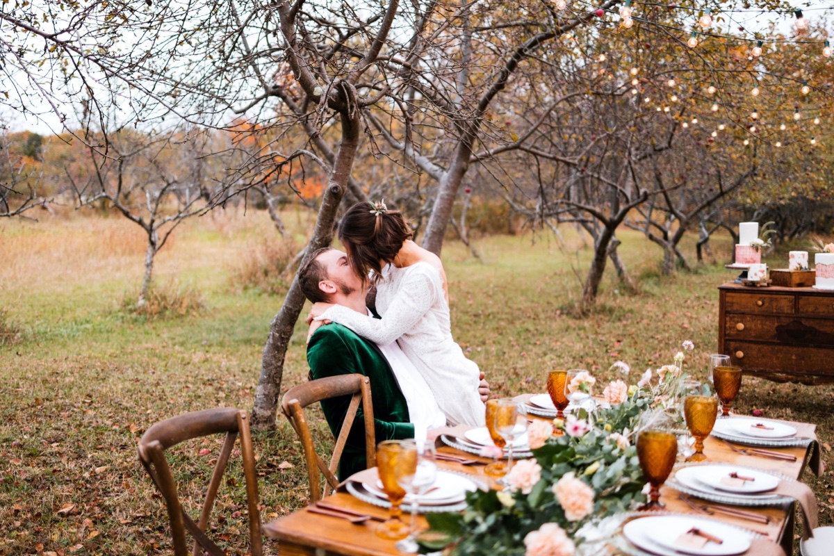 maple-rock-styled-vow-renewal-jessie-fel