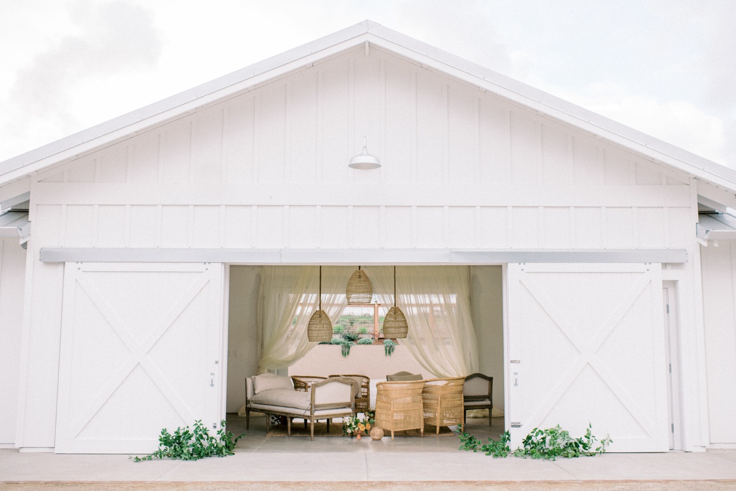 octagon-barn-editorial-shoot