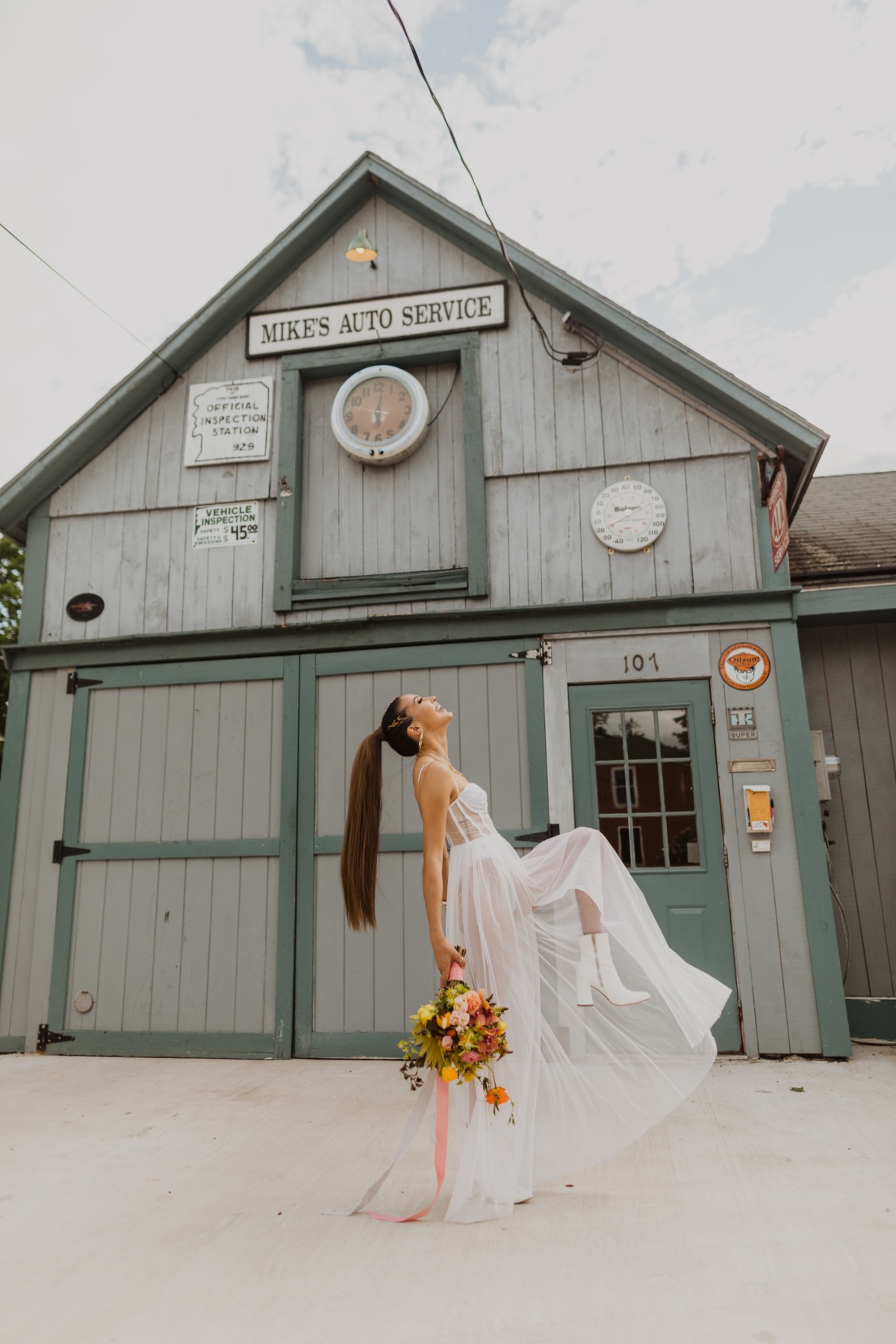 old-gas-station-photoshoot-styled-new-ha