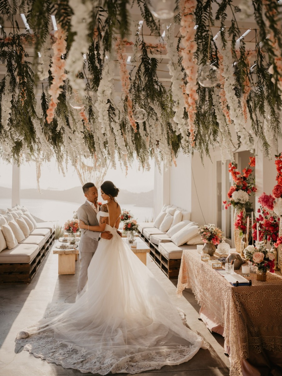 A  Luxury Bohemian Elopement on los Island in Greece