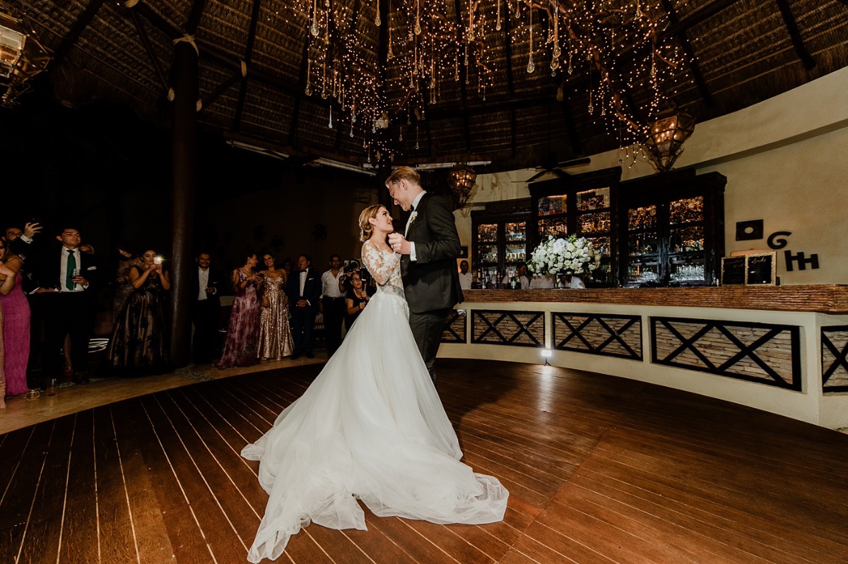 1109-aranza-adam-waldorf-astoria-los-cab