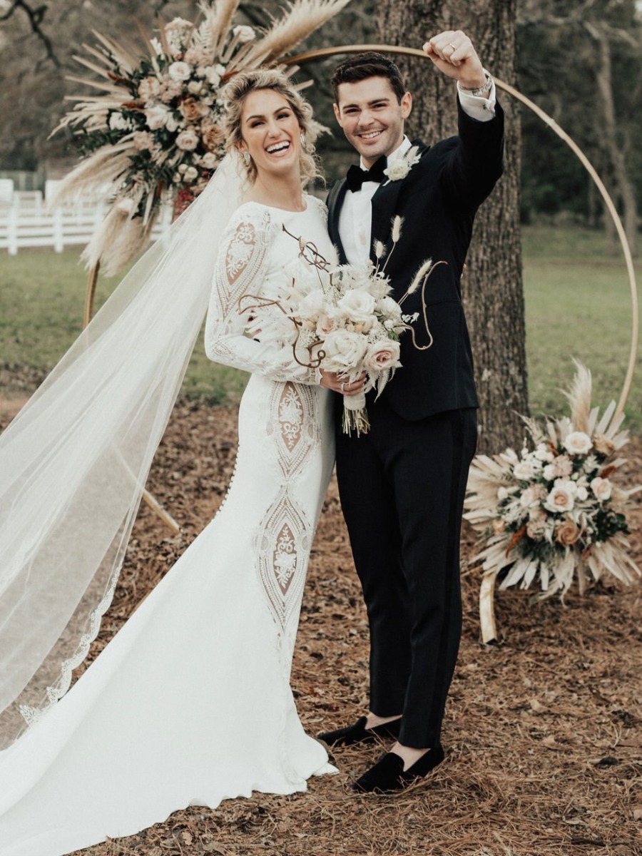 Black Tie Fall Wedding at Cloverleaf Farm In Georgia