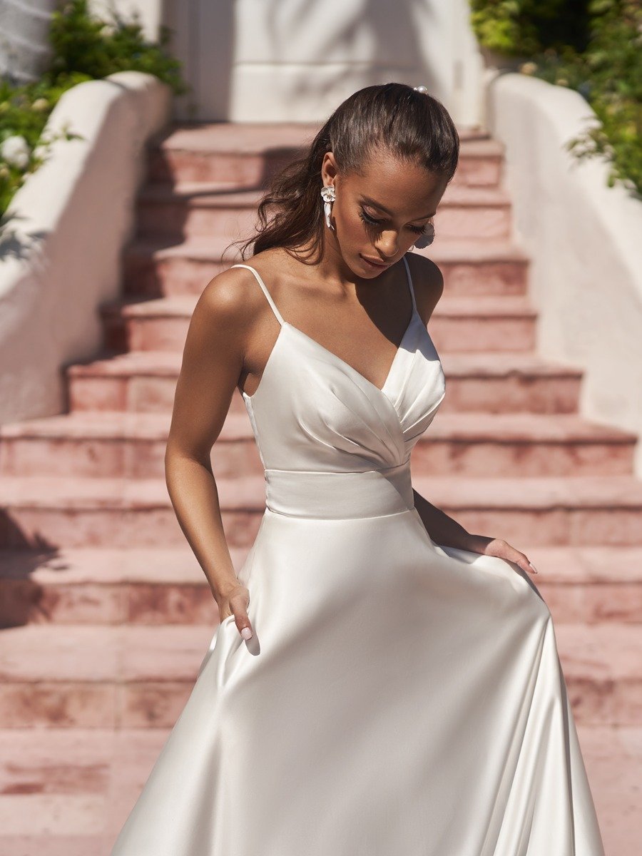 Microwedding Fashion Is a Mood, But This Brand Came to Play First