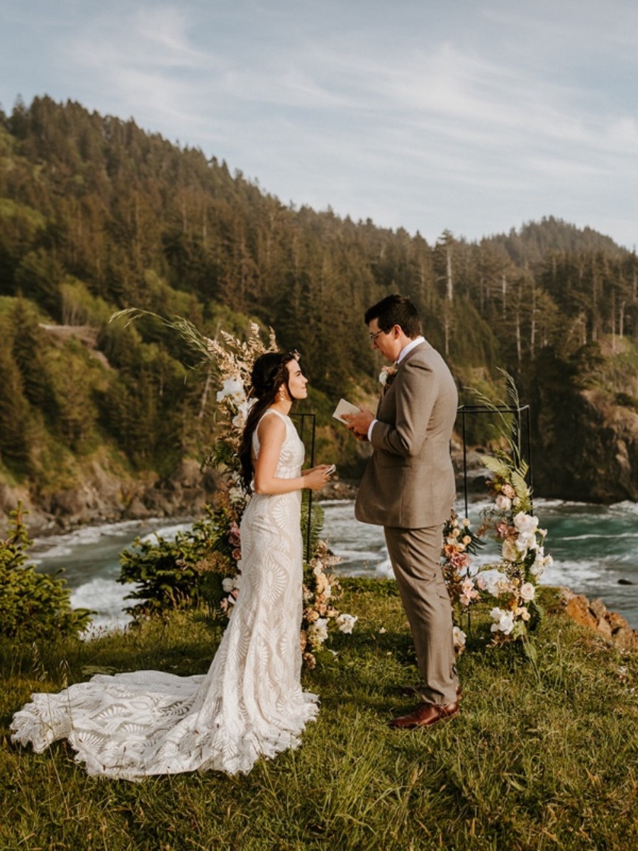 A Real Pacific Northwest Adventure Elopement at Crook Point