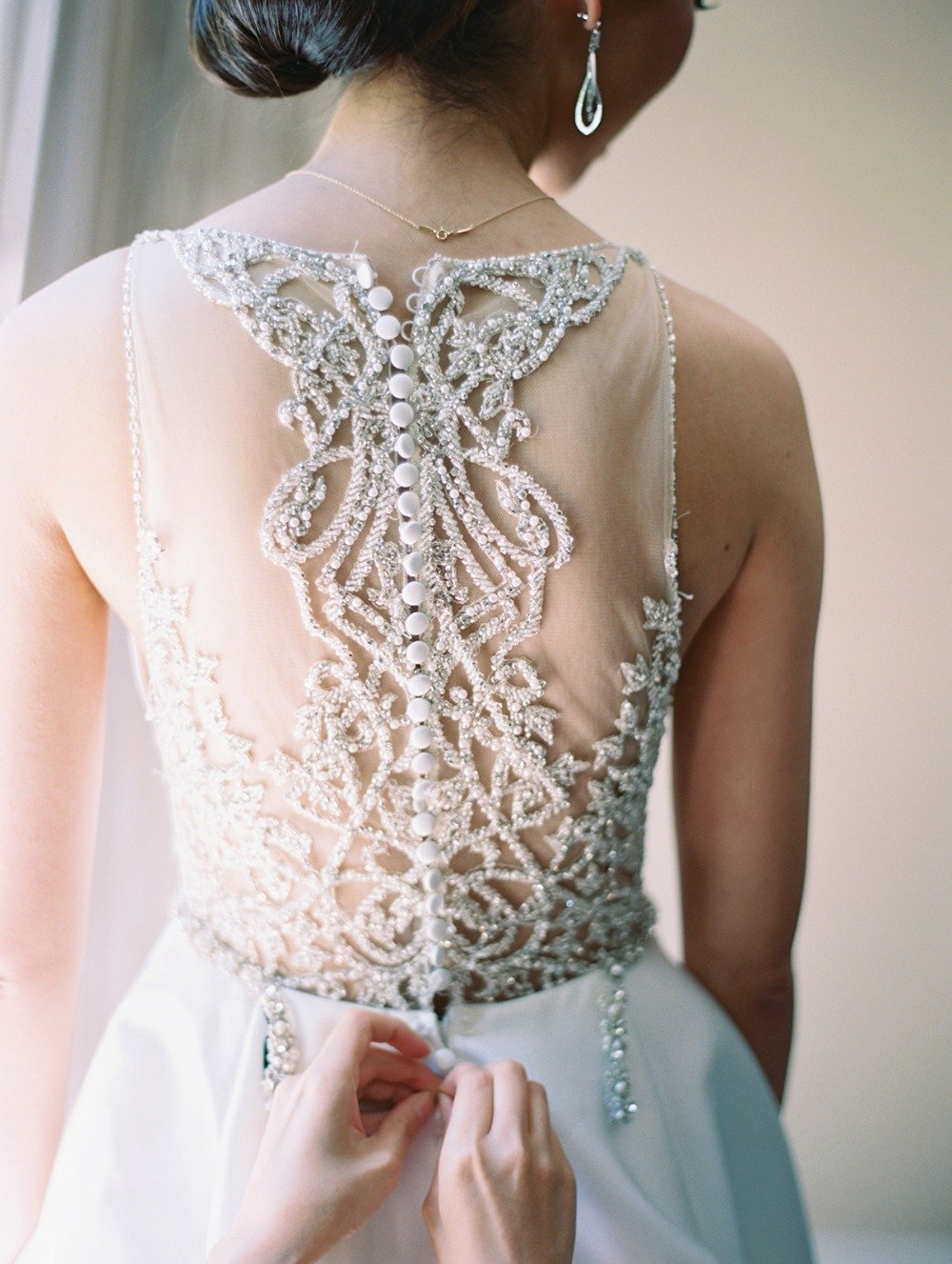pretty back on wedding gown