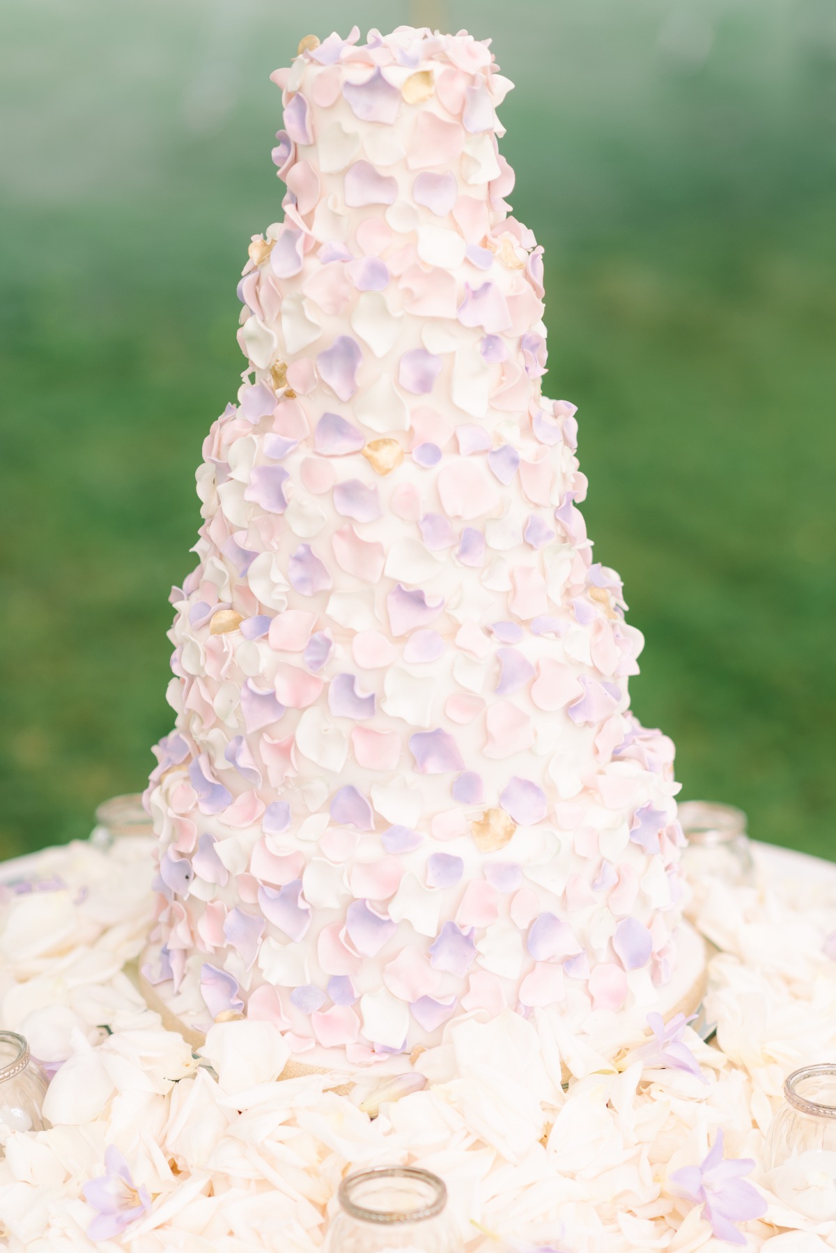 rose petal wedding cake
