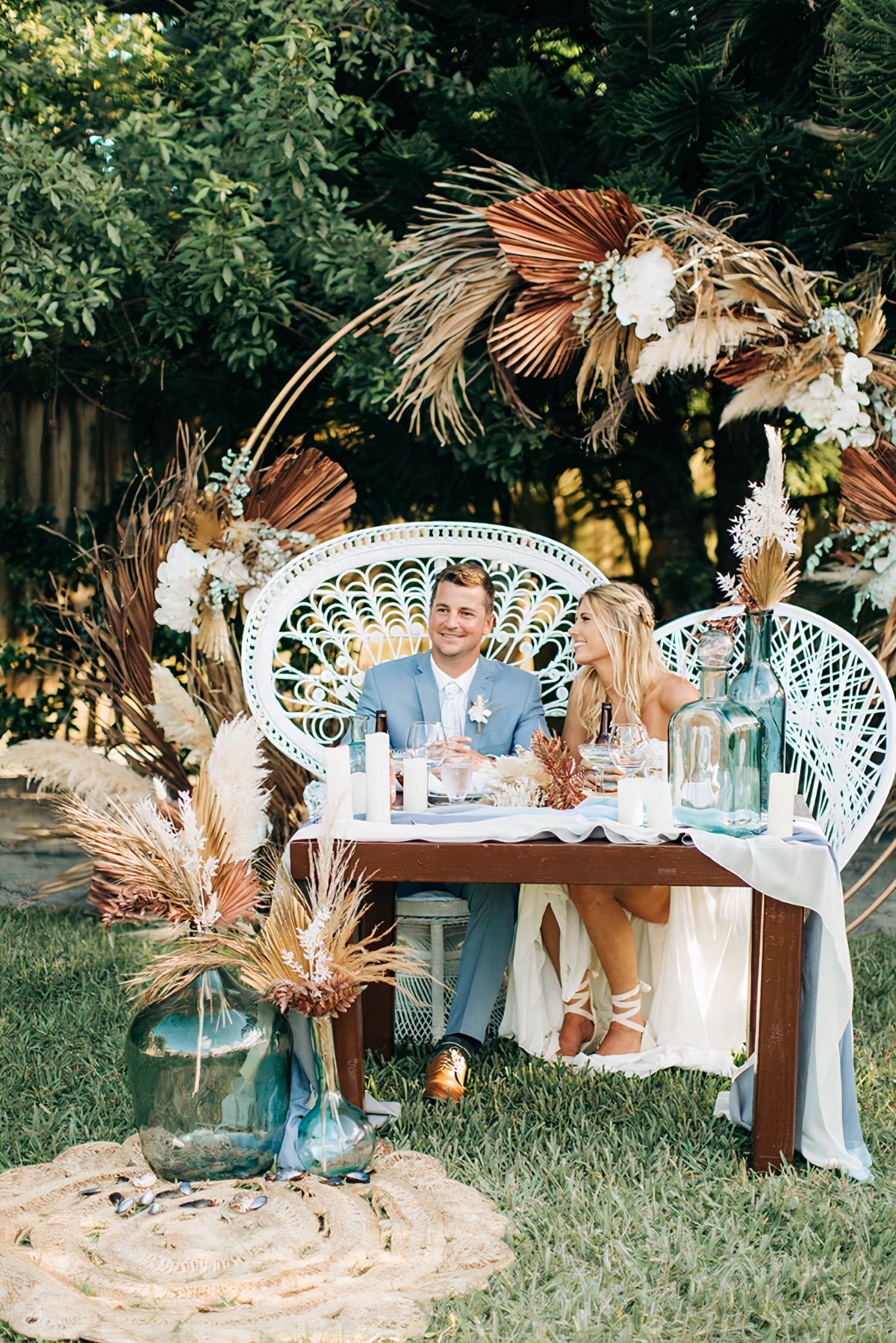 Perfect Backyard Wedding Tips from The Bride Candy