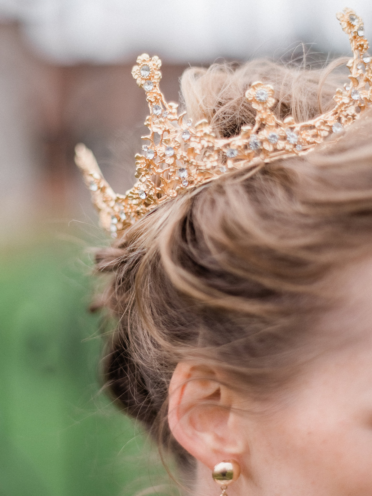 ornate crown for bride at wedding