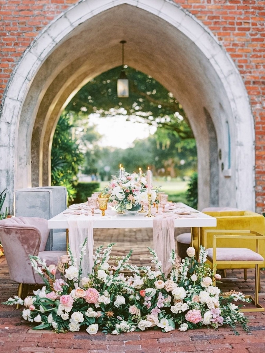 Wedding Seating With One Long Reception Table Will Be Trending Post-COVID