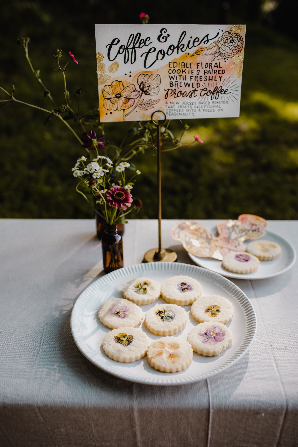 handmade cookies with editable flowers