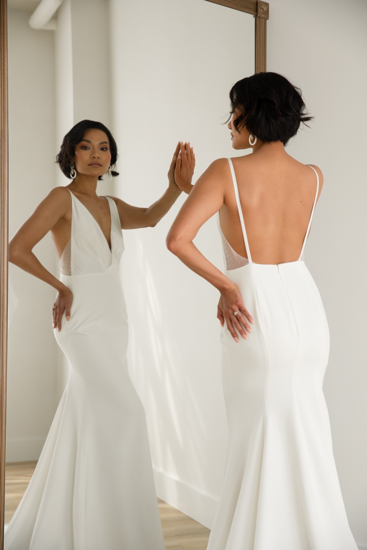amanda_minimal_crepe_wedding_dress_rebec