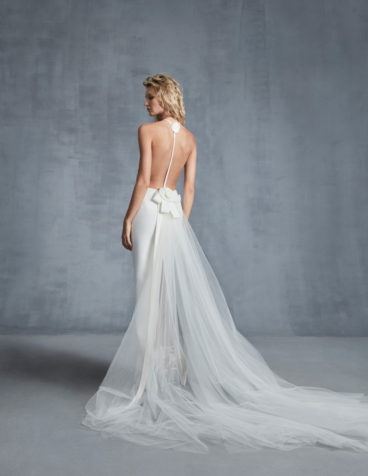 beau_back_ines-di-santo