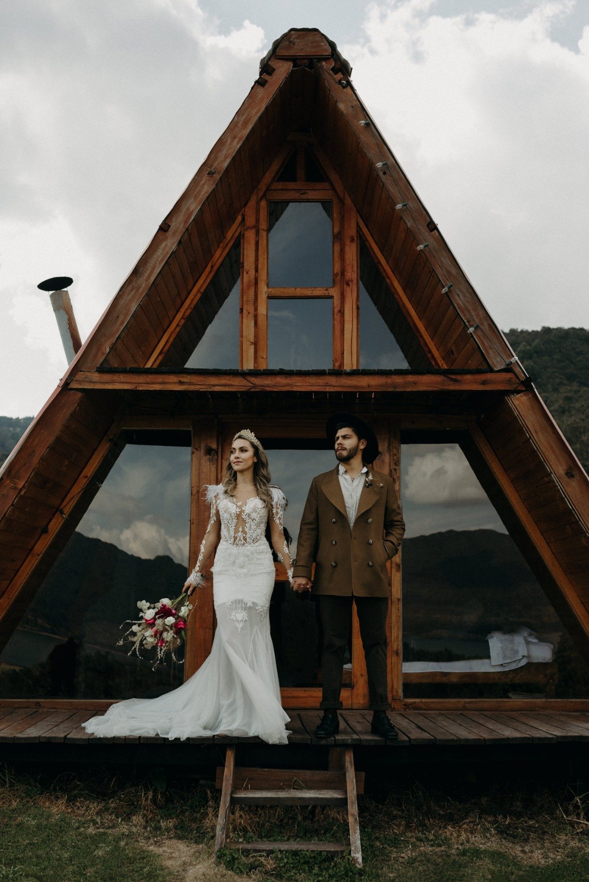 A Sustainable Glamping Elopement Inspiration in the Hills of Colombia