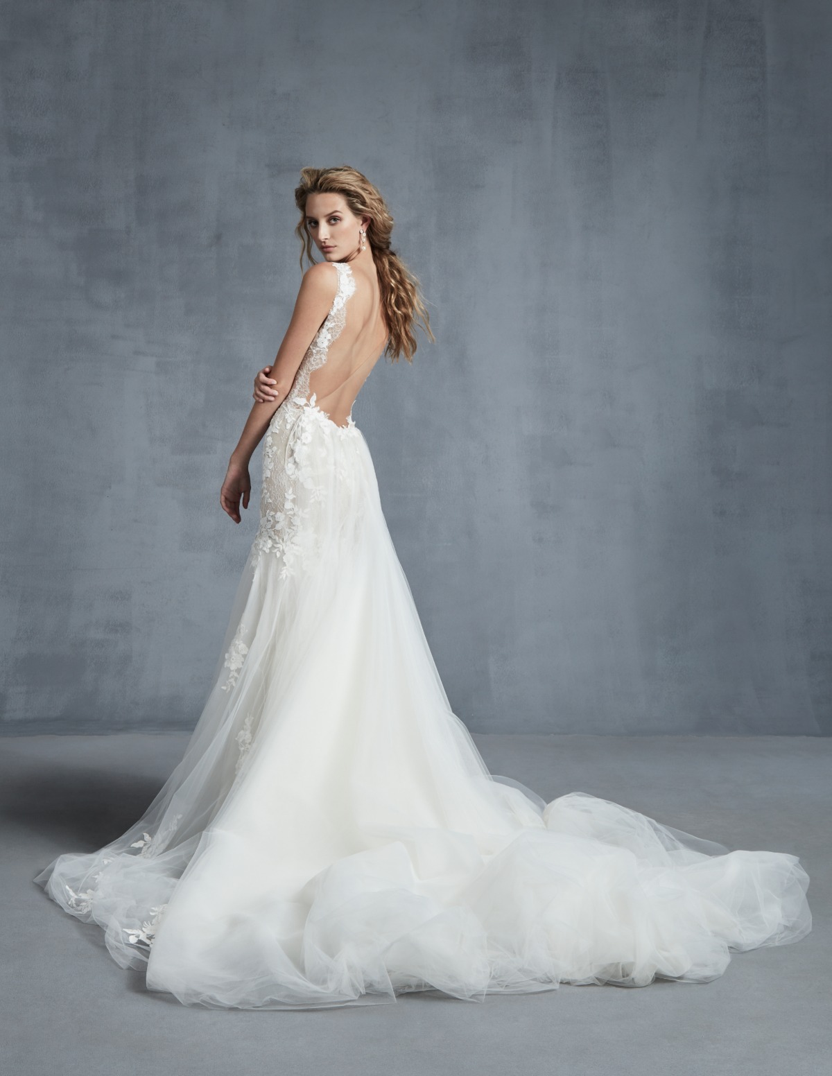 desire_back_ines-di-santo