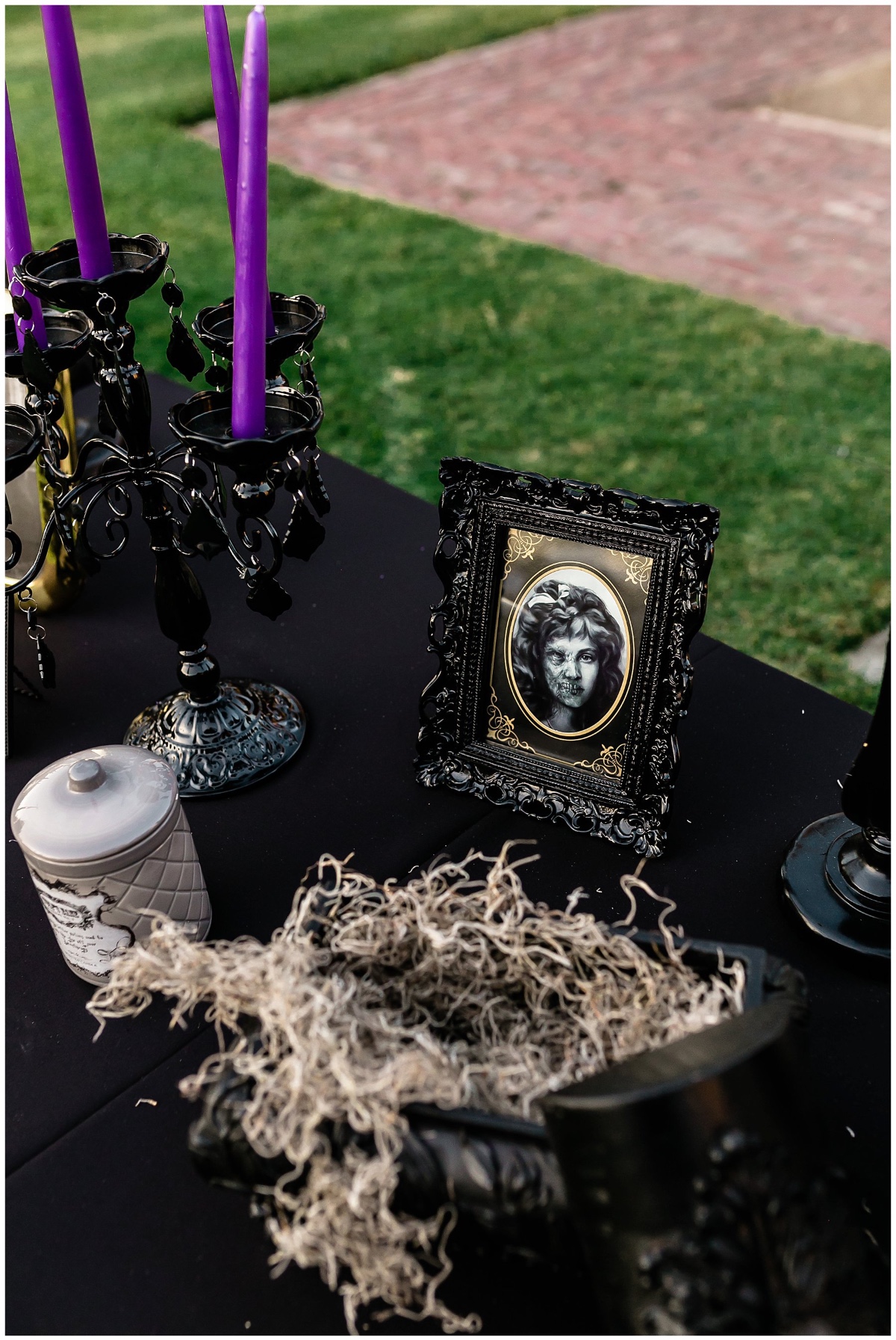 disney-haunted-mansion-theme-wedding-her