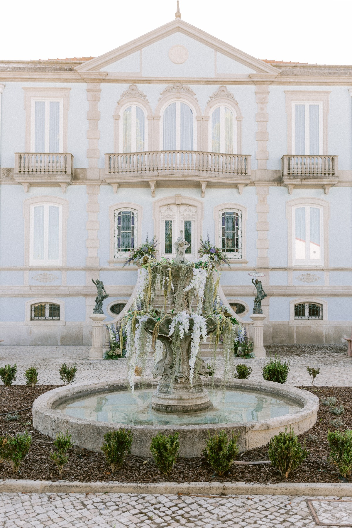 decorated fountain in a chateau wedding venue in Portugal