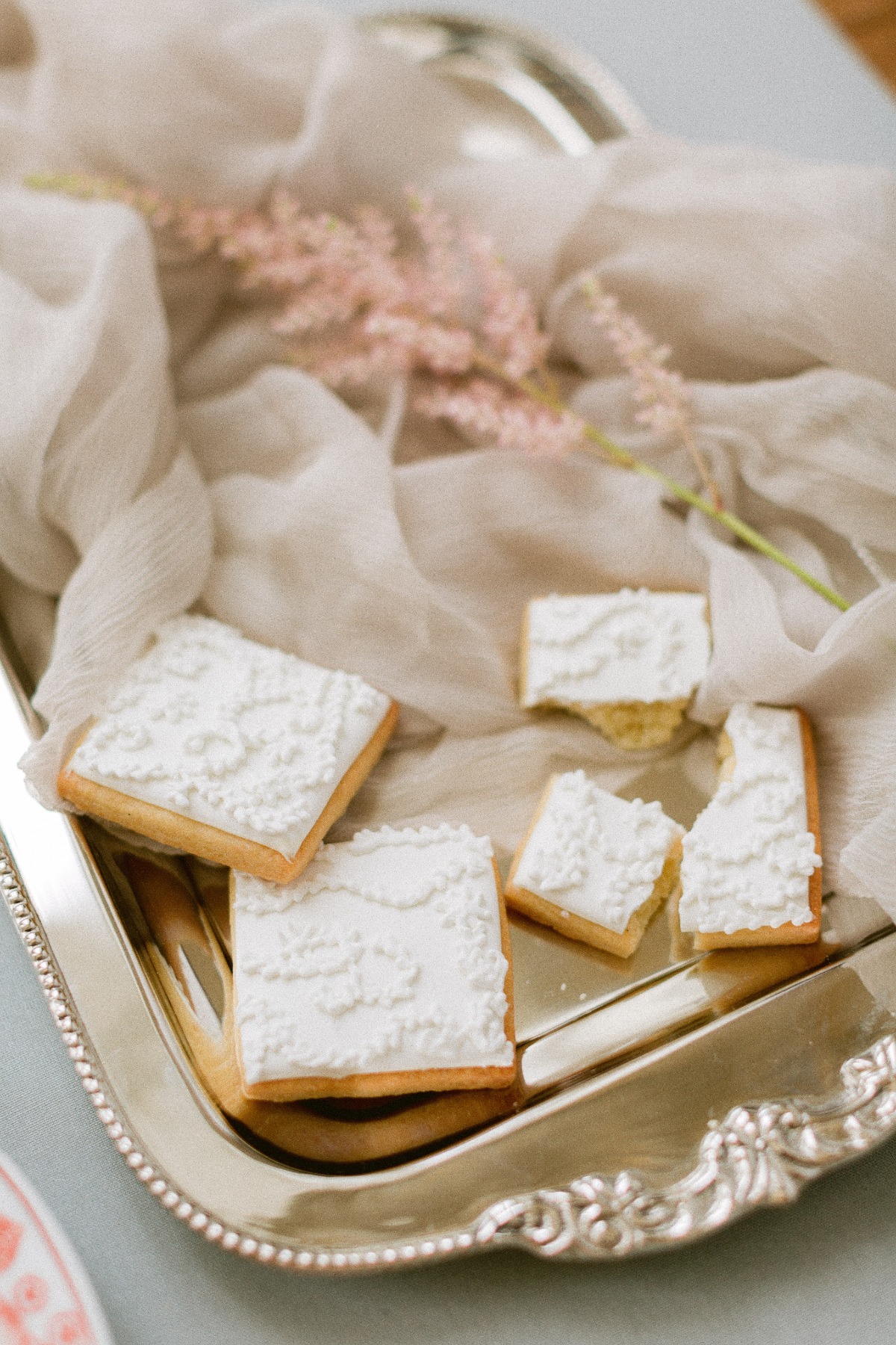 wedding cookies designed by Sucre & Cacao