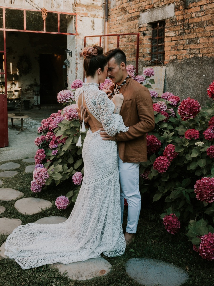 Colorful and Geometric Inspired Glamping Elopement