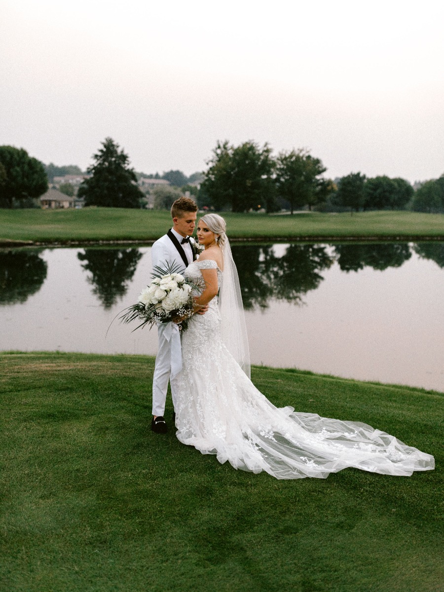 A Glamorous  Backyard Wedding in Boise, Idaho