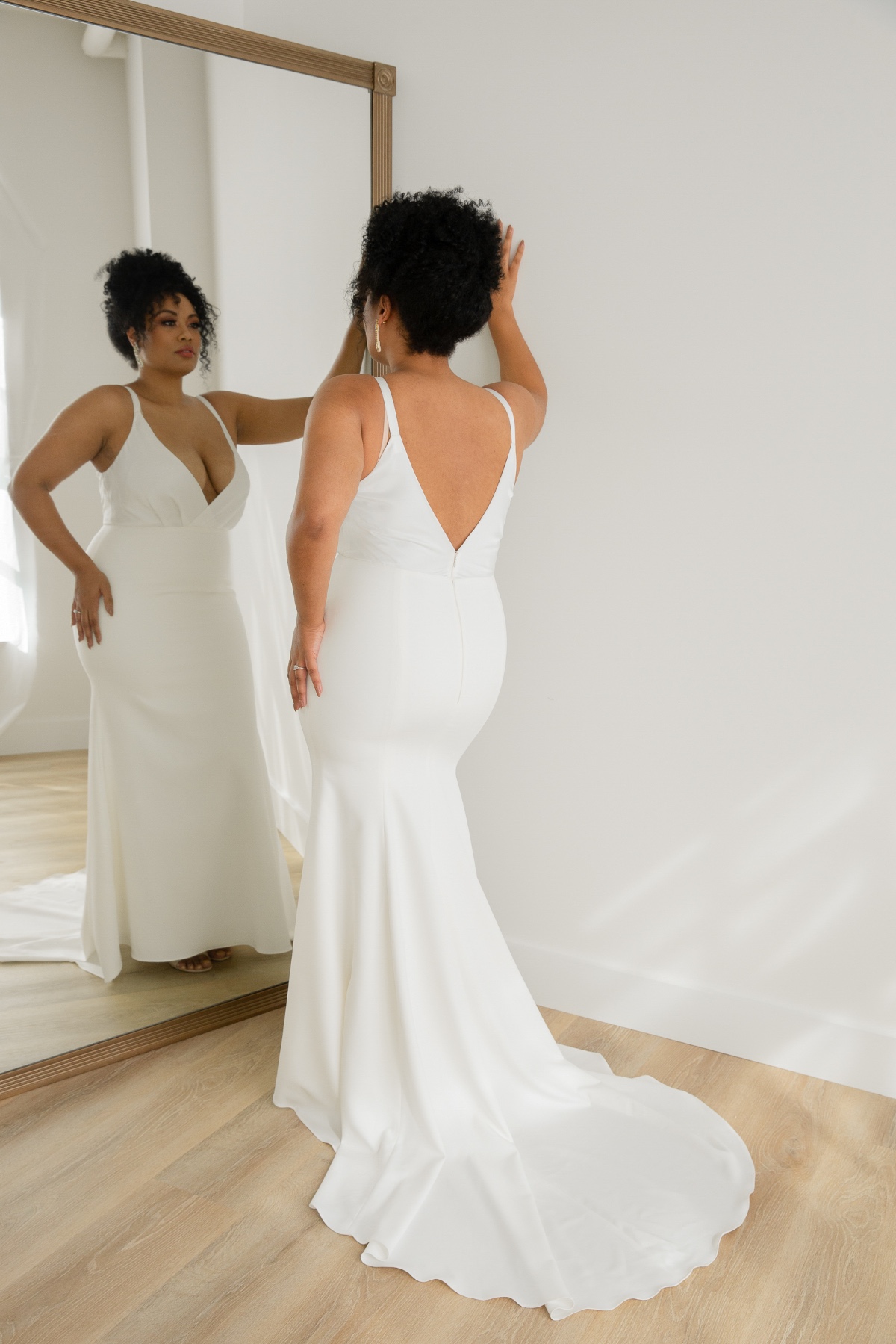 kimberly_gown_minimal_plus_size_modern_c