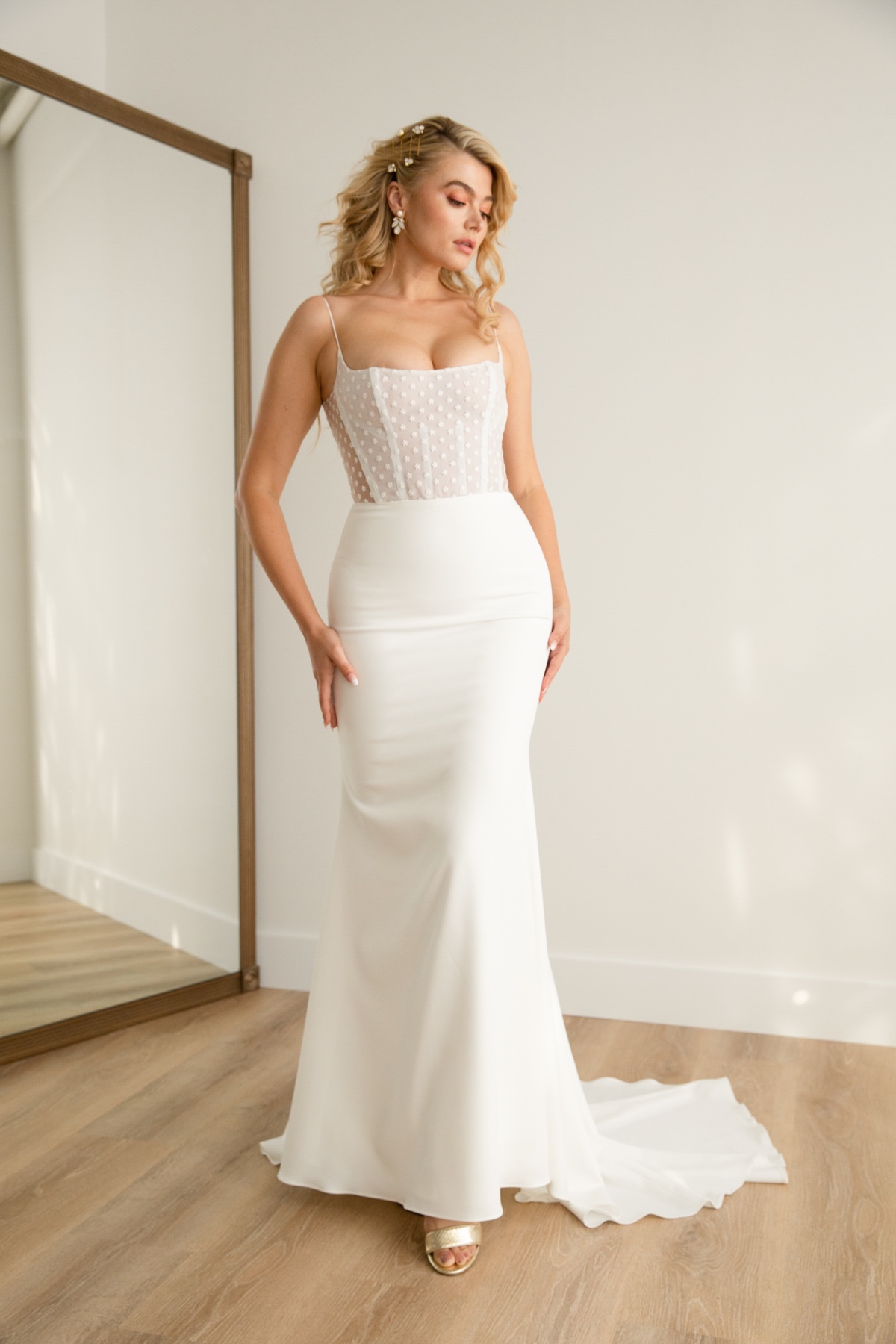 lindsay_gown_minimal_sexy_modern_custom_
