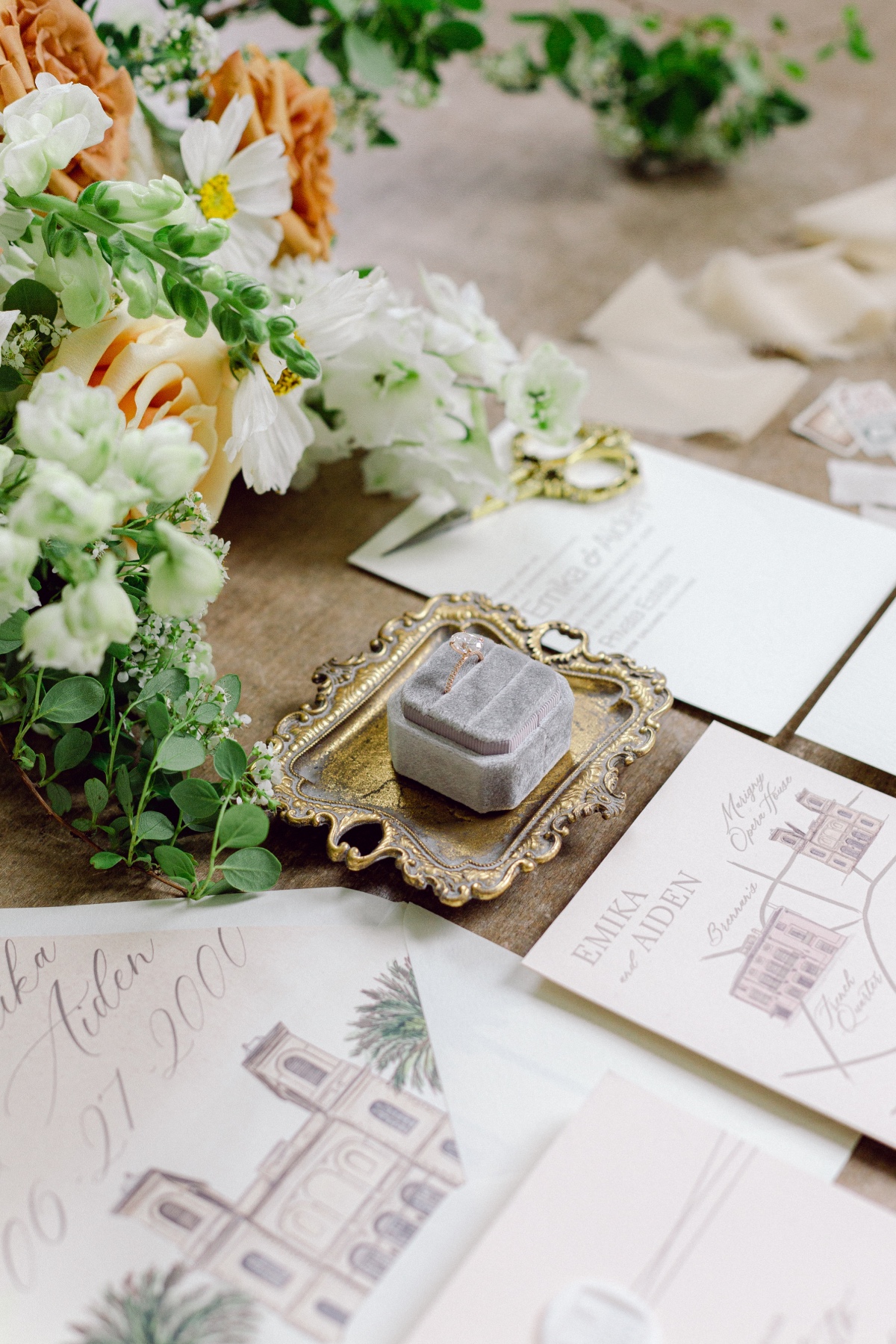 A Modern Vintage Patina Wedding In New Orleans