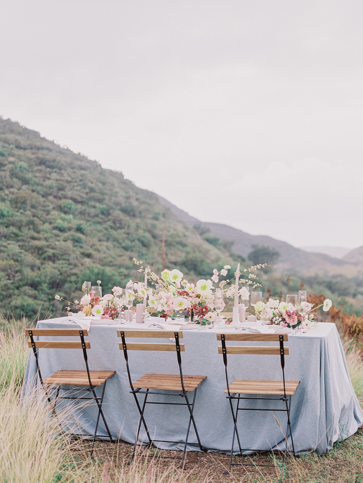 Romantic Mountainside Micro Wedding Inspiration