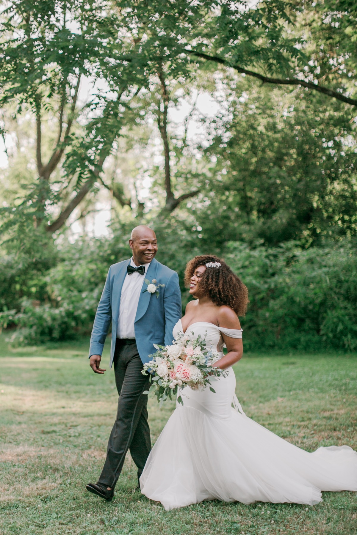 Elegant Blue Micro Wedding Inspiration at Cuyahoga Valley National Park