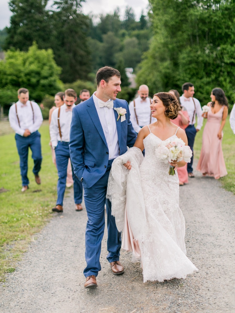 Intimate Washington Cheerful Farmhouse Micro-Wedding