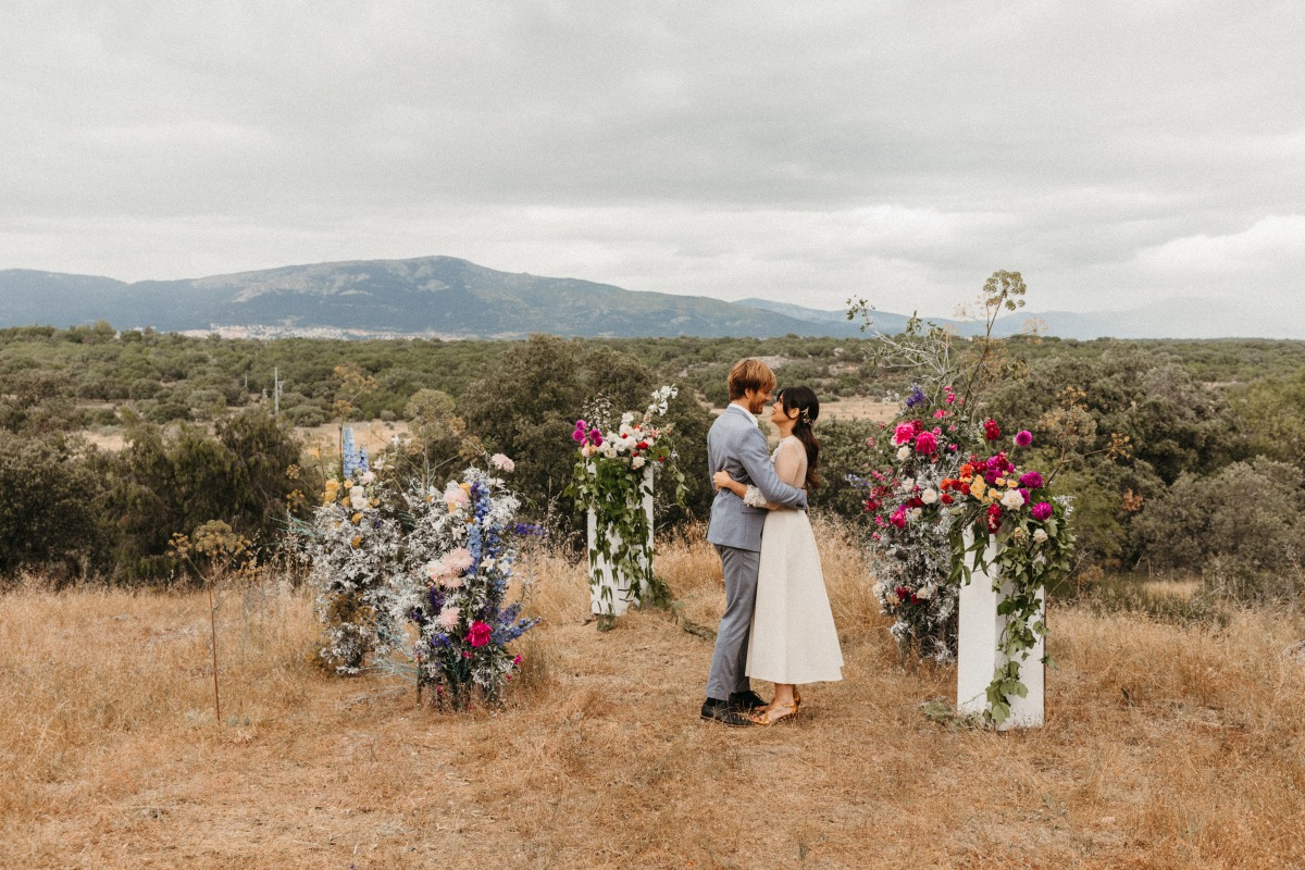elopement-in-madrid-sierra-mountains-lar