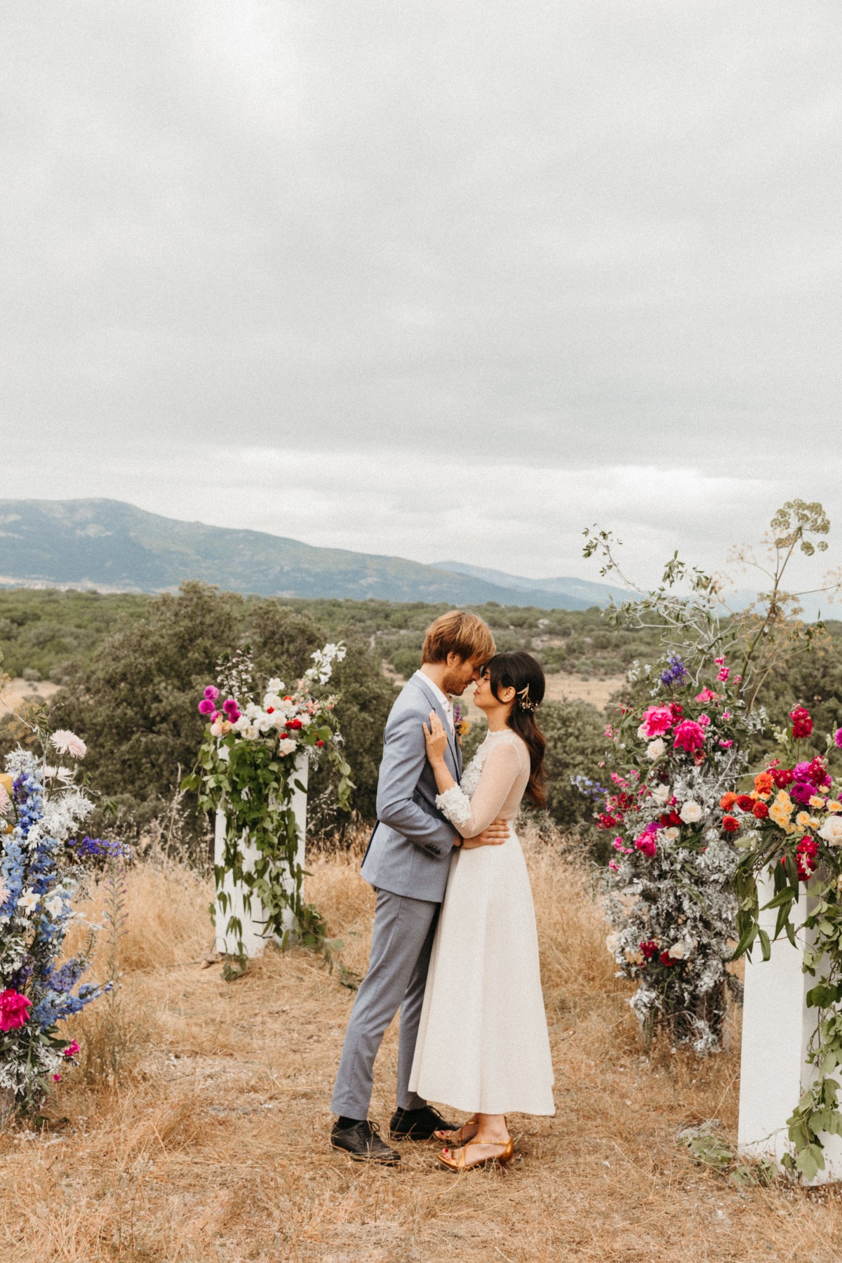 elopement-in-madrid-sierra-mountains-lar