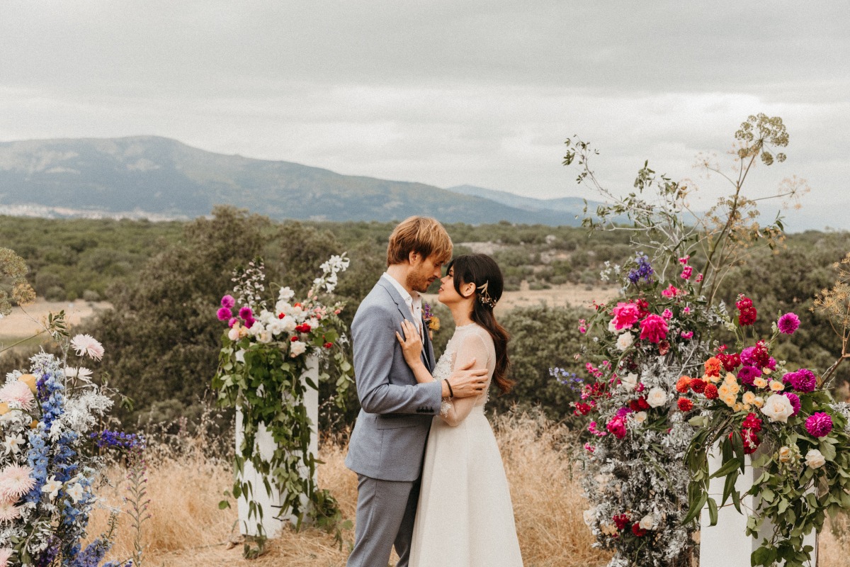 elopement-in-madrid-sierra-mountains-lar