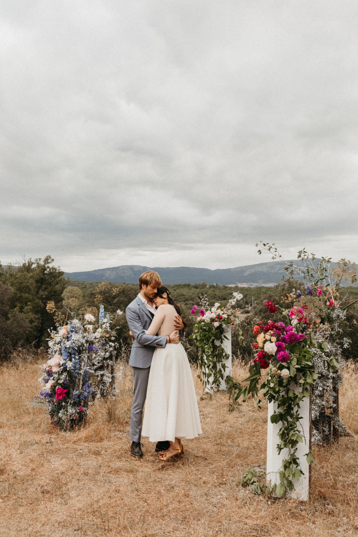 elopement-in-madrid-sierra-mountains-lar